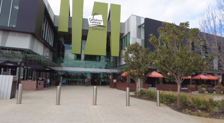 cockburn gateway xmas trading hours