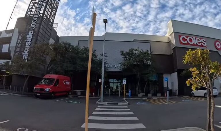 lakeside joondalup black friday hours