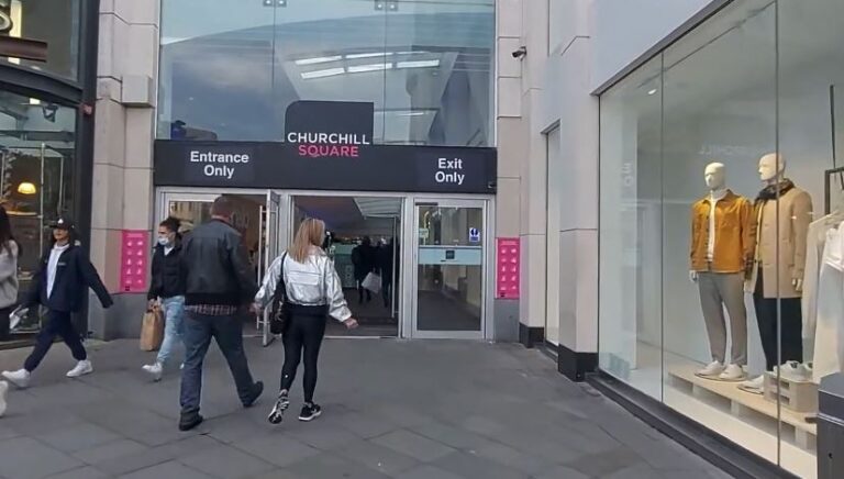 churchill centre christmas hours