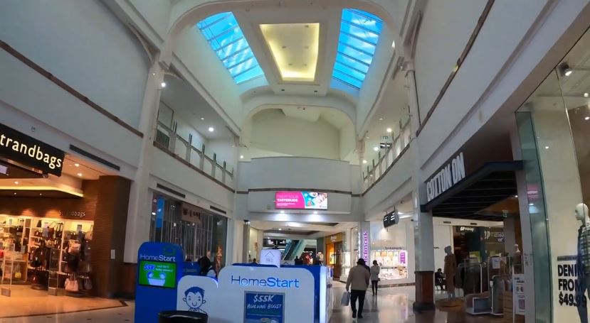 galleria shopping centre christmas trading hours
