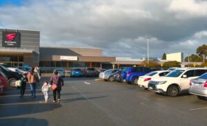 rockingham centre christmas hours