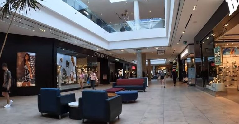 halifax shopping centre boxing day hours