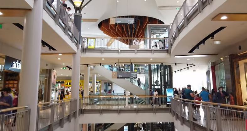 macarthur square christmas trading hours