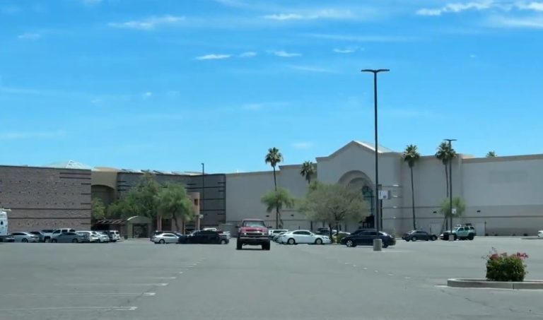 Superstition Springs Center black friday hours