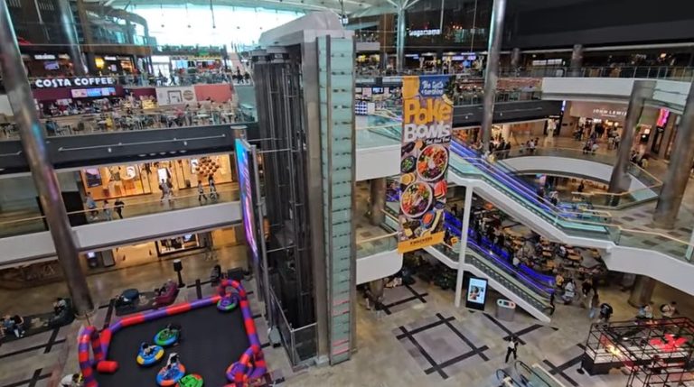 west quay christmas opening times